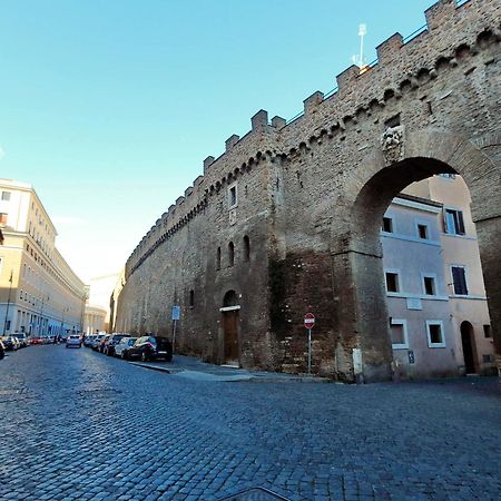 Characteristic Apartment Just Beside The Vatican Rome Extérieur photo