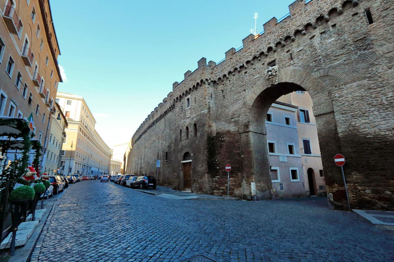 Characteristic Apartment Just Beside The Vatican Rome Extérieur photo